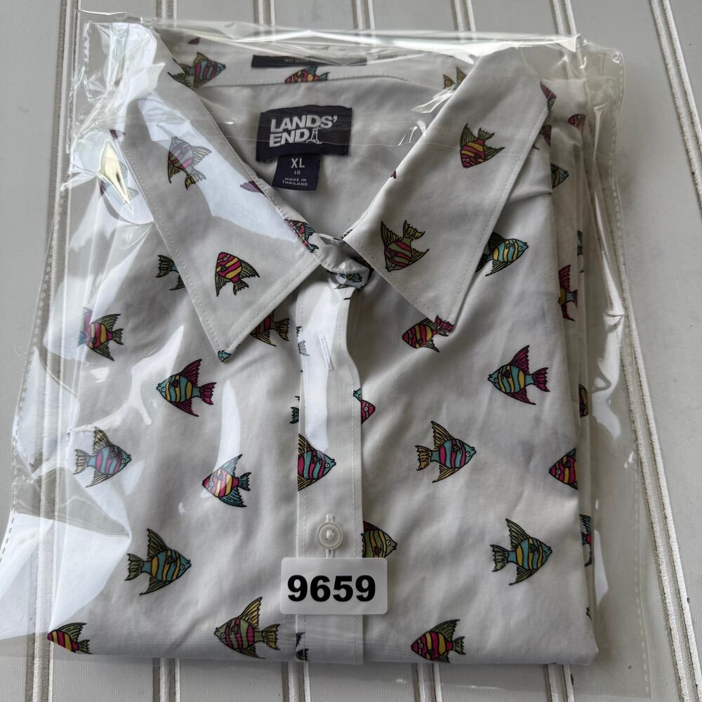 Lands' End women's white sleeveless button-down shirt all-over fish print. - Picture 8 of 8